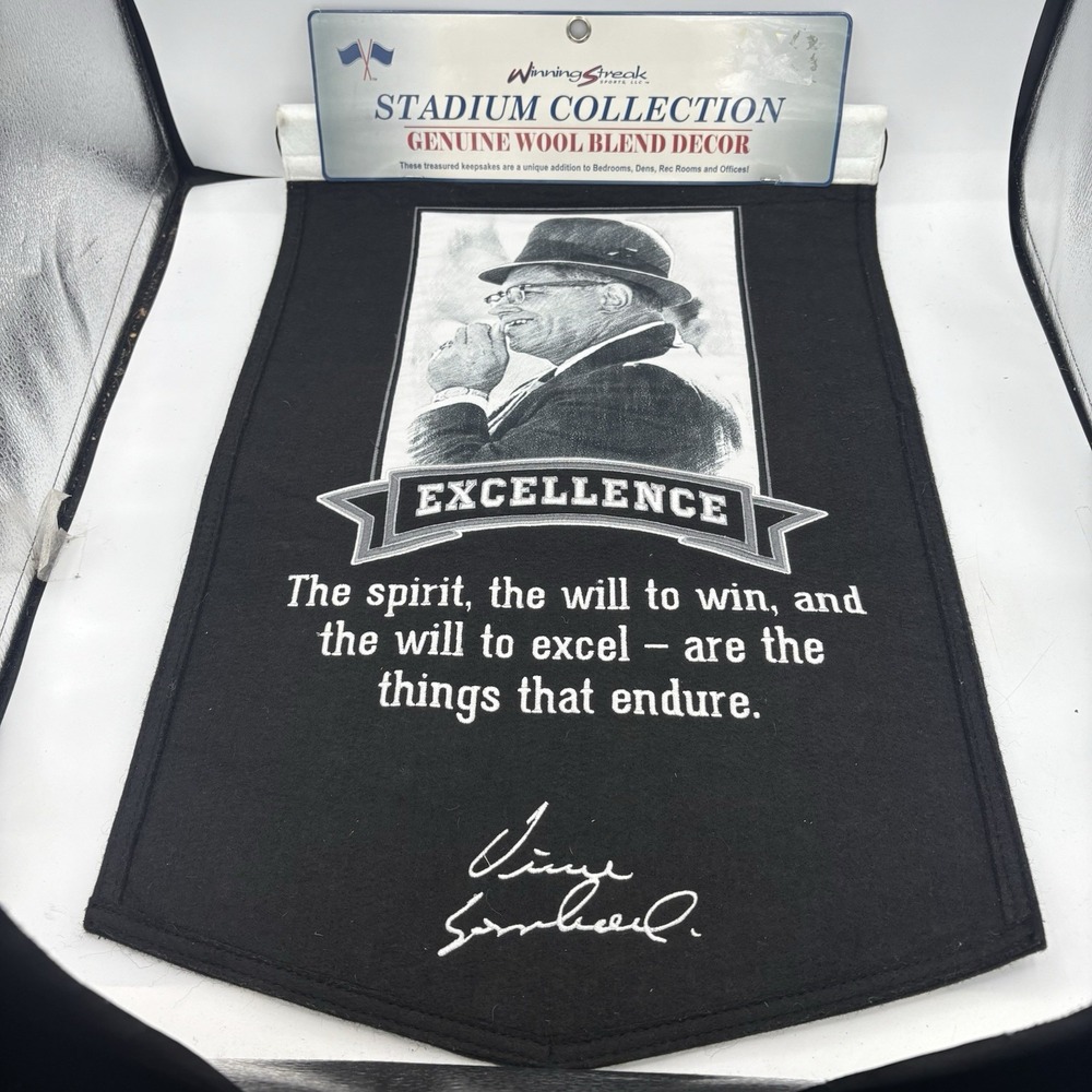 Vince Lombardi Stadium Collection Excellence Wool Banner Green Bay Packers‎
